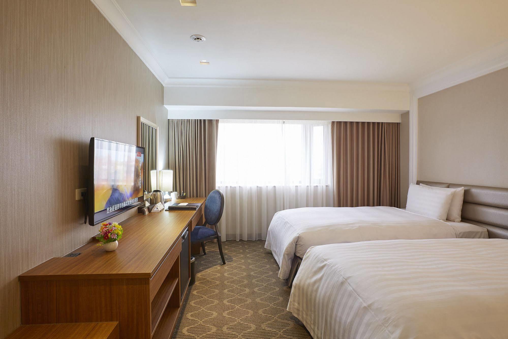 Grand City Hotel Фэнъюань Экстерьер фото